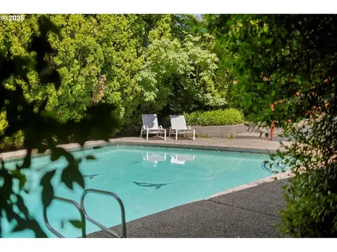 2395 SW Timberline Drive Portland OR 97225