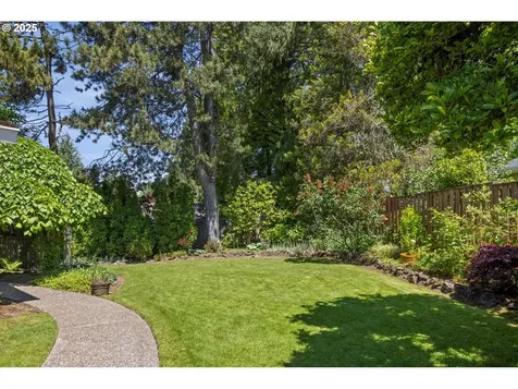 2395 SW Timberline Drive Portland OR 97225