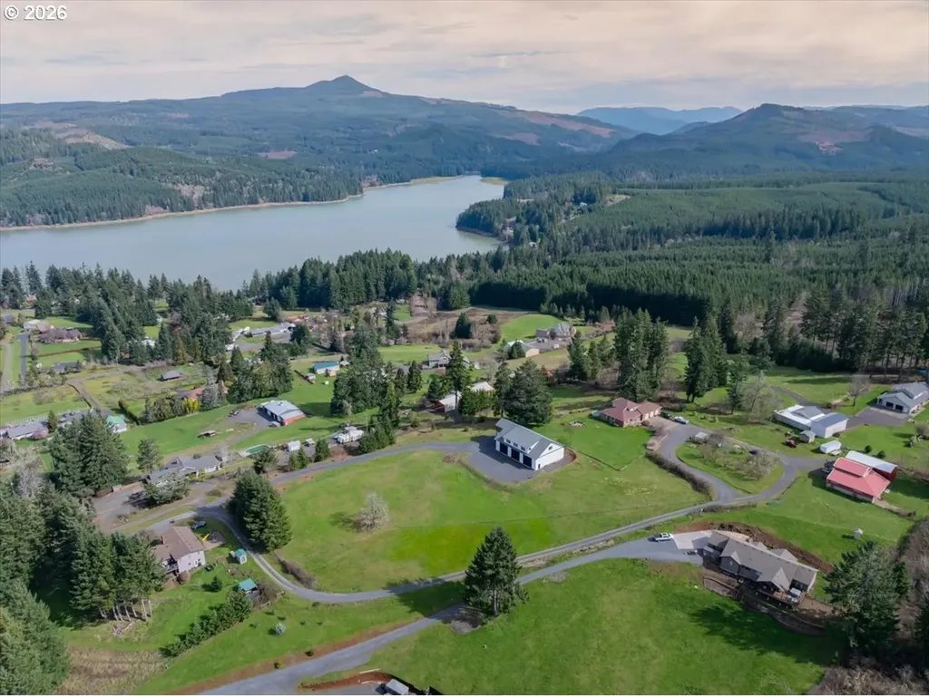 27579 Riggs Hill Road Foster OR 97345