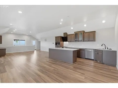 27579 Riggs Hill Road Foster OR 97345