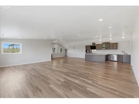 27579 Riggs Hill Road Foster OR 97345