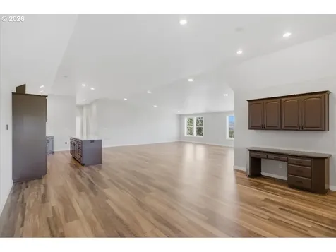 27579 Riggs Hill Road Foster OR 97345