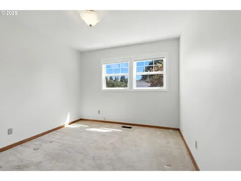 13141 NE Eugene Street Portland OR 97230