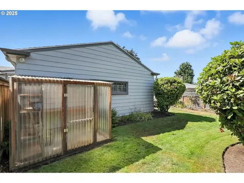 13141 NE Eugene Street Portland OR 97230