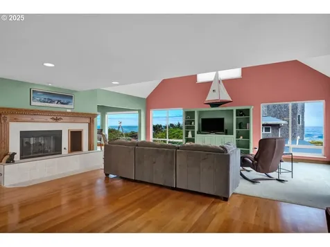 514 Lemwick Lane Yachats OR 97498