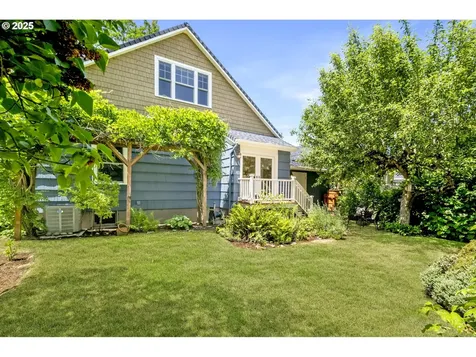 6204 N Burrage Avenue Portland OR 97217