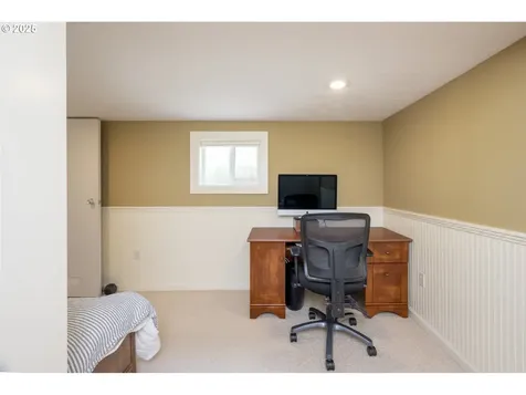 6204 N Burrage Avenue Portland OR 97217