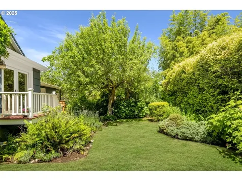6204 N Burrage Avenue Portland OR 97217