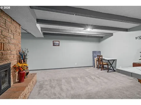 105 Island View Lane Kelso WA 98626