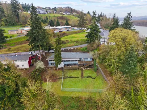 105 Island View Lane Kelso WA 98626