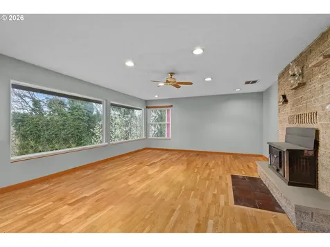 105 Island View Lane Kelso WA 98626