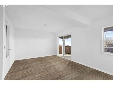 105 Island View Lane Kelso WA 98626