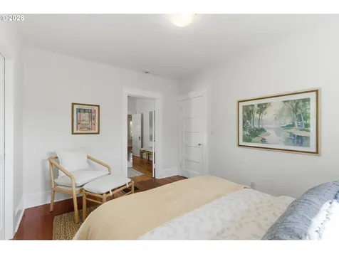 3733 SE 28th Place Portland OR 97202