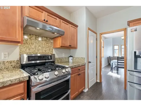 5878 NW Redfox Drive Portland OR 97229