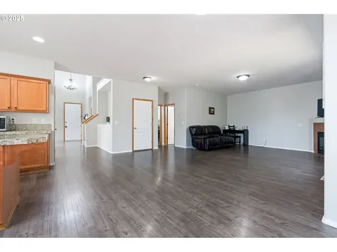 5878 NW Redfox Drive Portland OR 97229