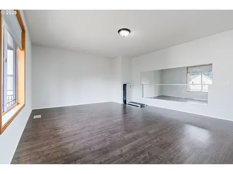 5878 NW Redfox Drive Portland OR 97229