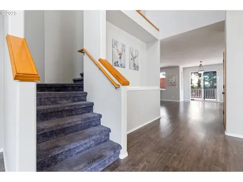 5878 NW Redfox Drive Portland OR 97229