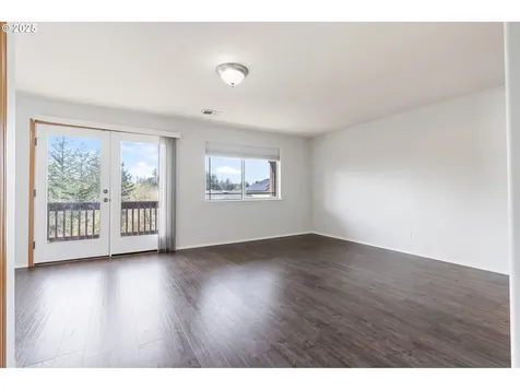 5878 NW Redfox Drive Portland OR 97229