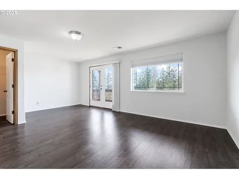 5878 NW Redfox Drive Portland OR 97229