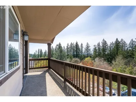 5878 NW Redfox Drive Portland OR 97229