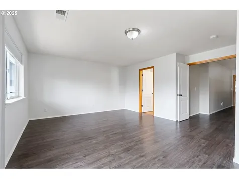 5878 NW Redfox Drive Portland OR 97229