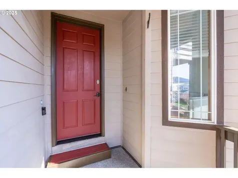 5878 NW Redfox Drive Portland OR 97229