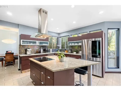 483 W Y Street Washougal WA 98671