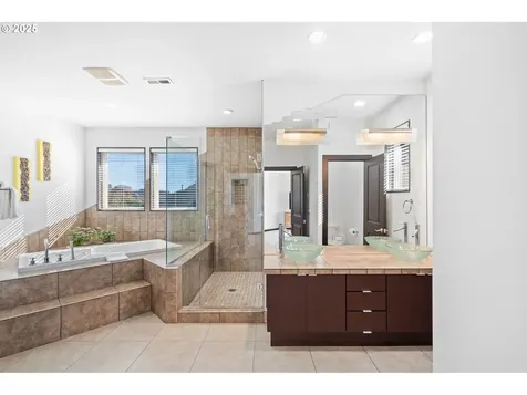 483 W Y Street Washougal WA 98671