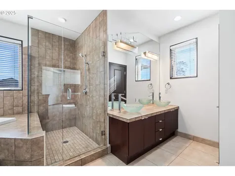 483 W Y Street Washougal WA 98671