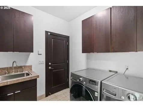 483 W Y Street Washougal WA 98671
