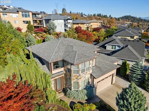 483 W Y Street Washougal WA 98671