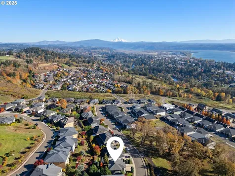 483 W Y Street Washougal WA 98671