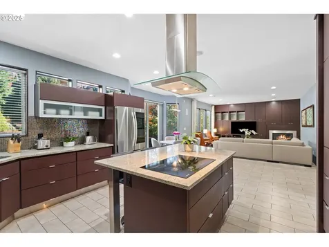 483 W Y Street Washougal WA 98671