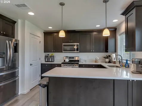1819 SE Blueberry Street Dallas OR 97338