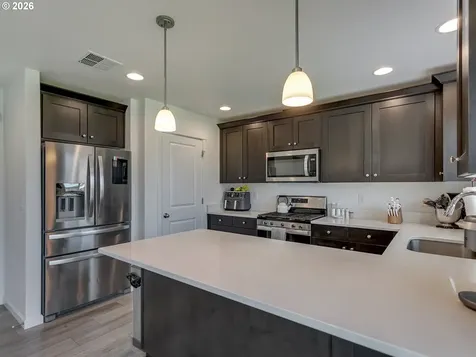 1819 SE Blueberry Street Dallas OR 97338