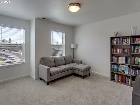 1819 SE Blueberry Street Dallas OR 97338