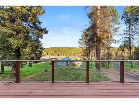 64290 Old Oregon Trail Road Meacham OR 97859