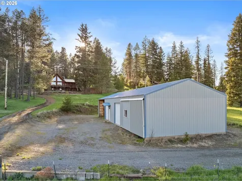 64290 Old Oregon Trail Road Meacham OR 97859