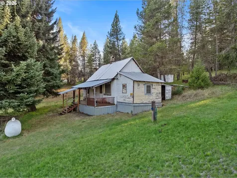 64290 Old Oregon Trail Road Meacham OR 97859