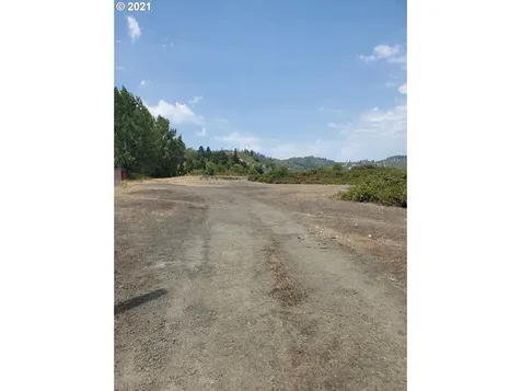 Quarry Road Roseburg OR 97470