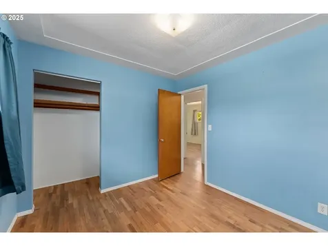 152 W Cardinal Street Roseburg OR 97471