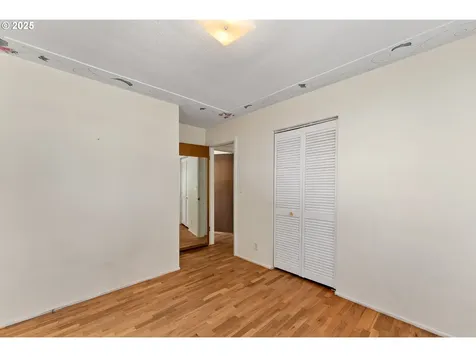152 W Cardinal Street Roseburg OR 97471
