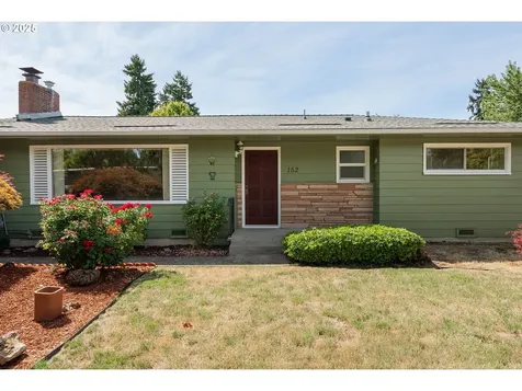 152 W Cardinal Street Roseburg OR 97471
