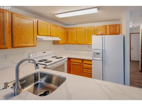 2081 SW Fellows Street Mcminnville OR 97128