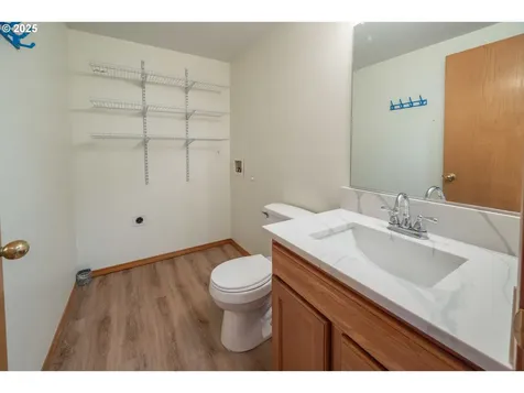 2081 SW Fellows Street Mcminnville OR 97128