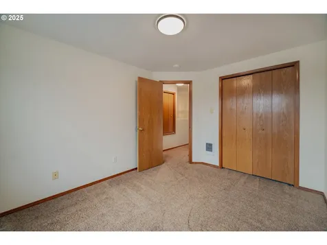 2081 SW Fellows Street Mcminnville OR 97128