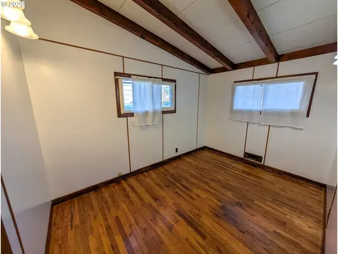 1106 F Avenue La Grande OR 97850