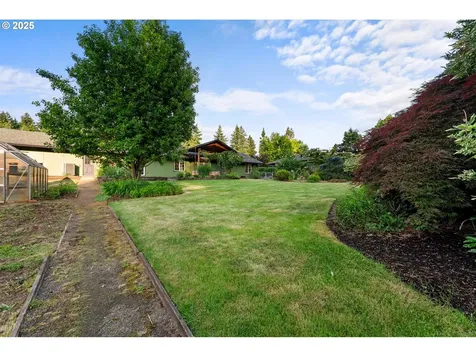 21931 S Farm Pond Court Oregon City OR 97045