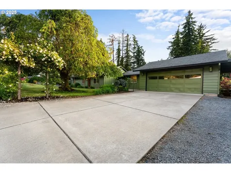 21931 S Farm Pond Court Oregon City OR 97045