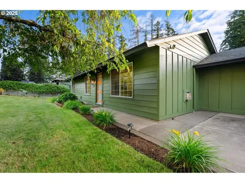 21931 S Farm Pond Court Oregon City OR 97045